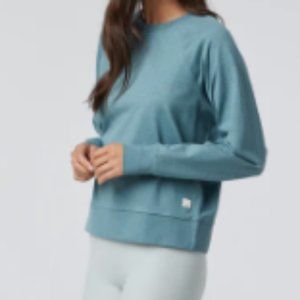 Vuori new without tags gray green sweatshirt medium